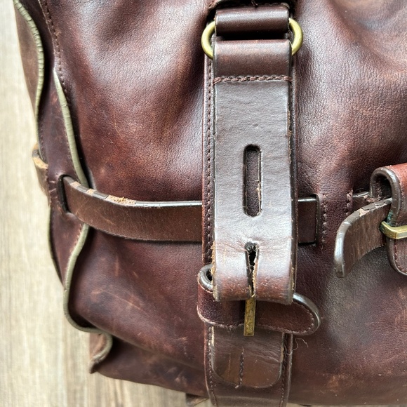 Hugo Boss Vintage Leather Shoulder Bag - Picture 5 of 15